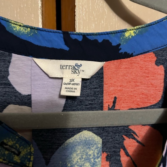 Floral hi/low dress size 3X - Picture 2 of 6